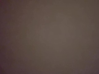 【個人撮影】指マンで潮吹き絶頂！！/素人/変態/淫乱/Hentai/夫婦/人妻/おほ声/キチ声