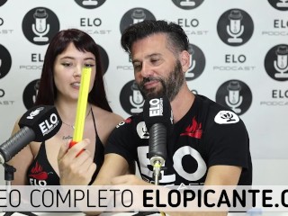 JOHABETTINA MUESTRA EL TAMAÑO QUE LE GUSTA EN EL CUARTO PICANTE