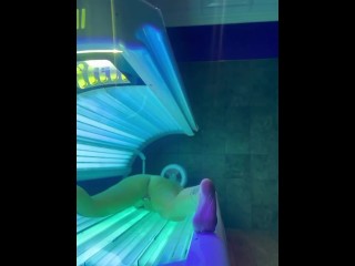 Masturbating on the tanning bed until I squirt all over the floor