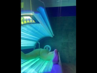 Masturbating on the tanning bed until I squirt all over the floor