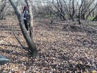 Alex Black se folla a una desconocida en el bosque