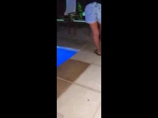 Me voy de vacaciones con mi hermanastra, la espio, se da cuenta y se calienta. Sexo anal, Big Ass