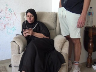 muslim stepmother with horny stepson ديوث مصري يصور مراته كلامها وسخ اوووي