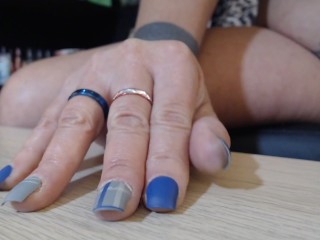 Finger Fetish Fingernail Tapping