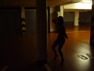 Melisa Mendini young and dancing
