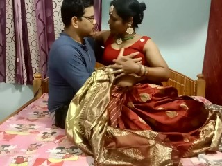 Newlywed Indian Desi Bhabhi Real Homemade Hot Sex in Hindi on XVideos