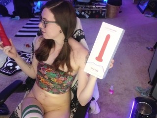 Lovense Gravity (Self Thrusting Dildo) Review w/ Anne Sao