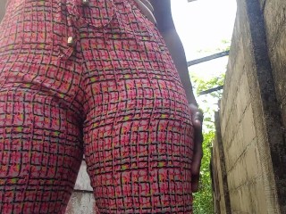 AMATEUR EBONY  MASTERBATE NEARLY CAUGHT OUTDOOR  MIDDAY CUM