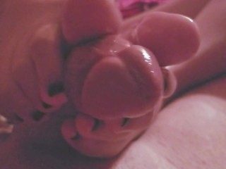 perfect footjob toejob with her perfect cute toes black nail polish and cums hard