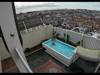 全裸ウォータースライダー