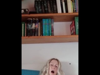 MI SCOPO CON IL MIO DILDO E TI DICO COME SEGARTI E SBORRARE CON ME