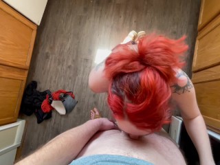 Saucy redhead gave me a lunch break blowjob while waiting for pizza bagels to finish air fryer