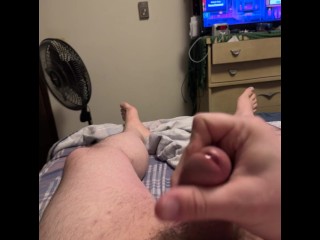 Husky guy masturbates and tries to talk dirty