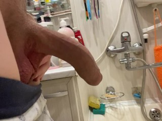 Morning boner and pissing in the bathroom POV 4K