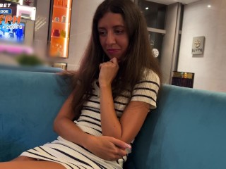 За деньги да! - Или как проводят время русские девушки заграницей