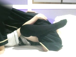 アマチュアセックスビデオ：コスプレ制服で指マン、フェラ、中出しセックス