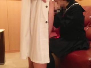 素人ハメ撮り　セーラー服(冬)のコスプレでセックス　セフレが手マンとクンニで絶頂　フェラして貰って最後は中出し