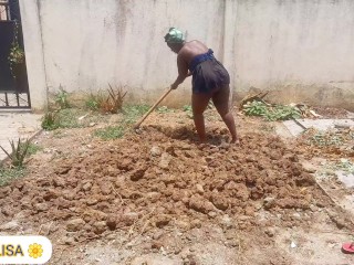 African babe/voluptuous butt,tiny skirt/gardening/no panty/Akiilisa pornhub