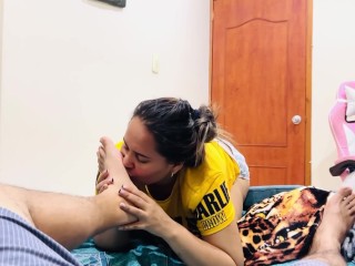 Stepmom licks my feet and then sucks my cock until I get my cum (English subtitles)