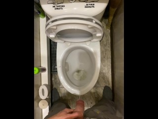 The guy pissed very loudly in the toilet POV 4K