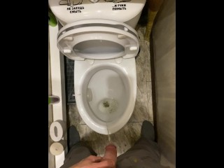 The guy pissed very loudly in the toilet POV 4K