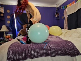 Nerdy Faery Balloon Bouncin'