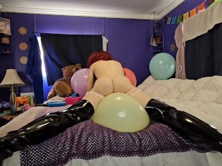 Nerdy Faery Balloon Bouncin'