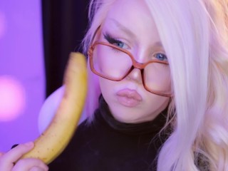 *CHALLENGE* 🍌 HOW DEEP YOUR STEPSISTER CAN TAKE A BANANA ? 🍌 FULL VIDEO ON OF (with VIP PASS tip )