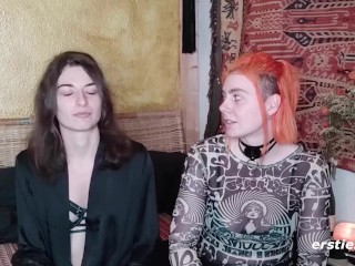 Ersties - Lesbische BDSM-Erfahrung mit Zora und Desiree