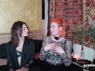 Ersties - Lesbische BDSM-Erfahrung mit Zora und Desiree