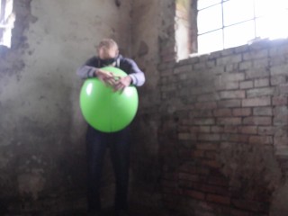 Blowing up some Balloons in an old empty House and fuck