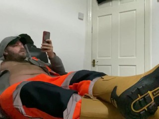 British builder comes home from work horny, smokes and has a wank.