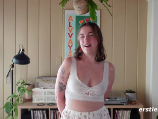 Ersties - Bubbly Summer Masturbates With Her Glass Dildo In Her Favorite Room