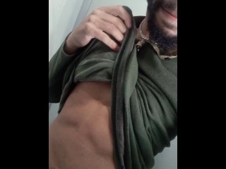 The Jigglelow Showers wit a big dick