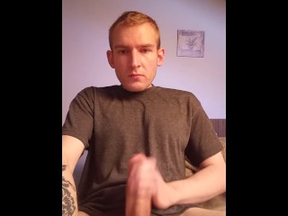 Masturbate front of the camera and recording this huge cock