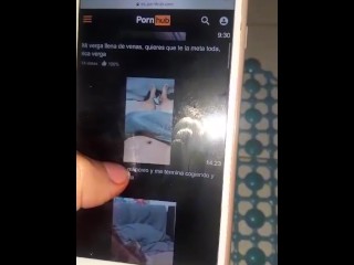 Verga grande me hago una paja en la regadera viendo porno