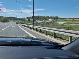 Dałam się wyruchać nieznajomemu na autostradowym parkingu. Lodz