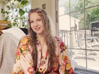 Ersties - Sexy MILF Ivy Shows Us Her Masturbation Skills