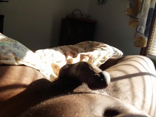 Chakra Skeetz Pleasant Morning Jerkoff. HUGE Cumshot