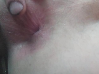 Need a female to come lick my ass