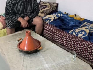 جديد فيلم سكس مغربي 🔥الحاج كيحوي مرات صاحبو الفلاح 💦حصريا
