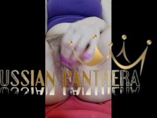 постелила юбку и кончила себе на геморрой.полижи ее