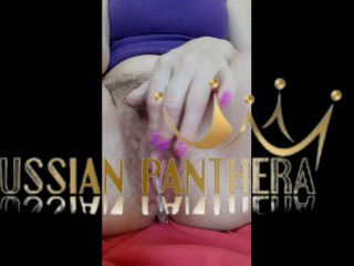 постелила юбку и кончила себе на геморрой.полижи ее