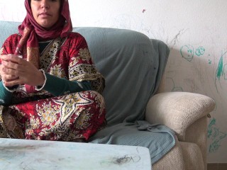 This Turkish Muslim woman is CRAZY !!! She loves big black cock !!!