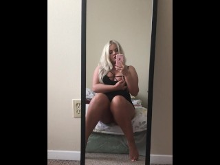 Showing off my pretty little spread pussy lips in the mirror. My whole body is so voluptuous!