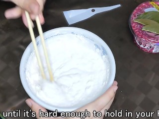 sakuya makes mochis with cherry blossoms[Touhou cos]