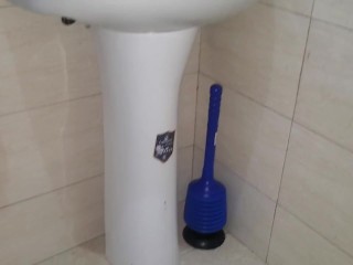 Mastrubation on in my washroom was amazing in India