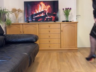 I take care of my lustful mother-in-law, I cum on her