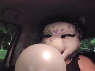 Squeeze to pop Balloons in my friend car~