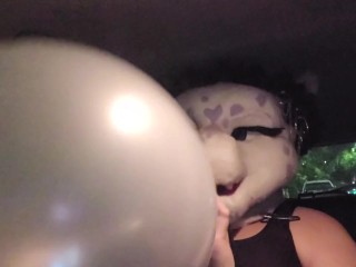 Squeeze to pop Balloons in my friend car~